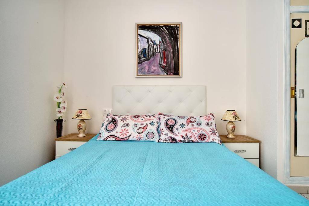 Cozy Studio Apartment Near The Beach Torrevieja Eksteriør billede