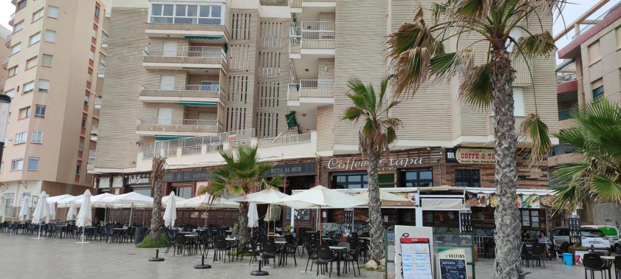 Cozy Studio Apartment Near The Beach Torrevieja Eksteriør billede